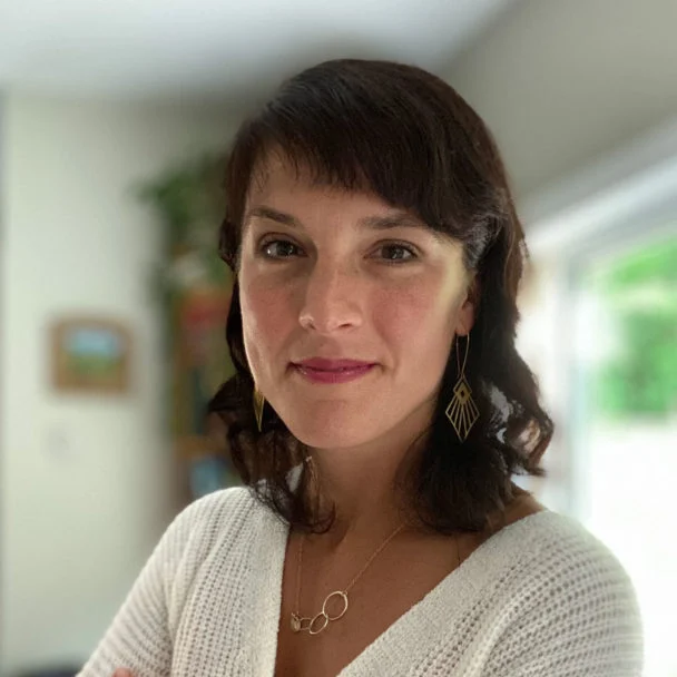 Portrait of Kristina in her living room at home